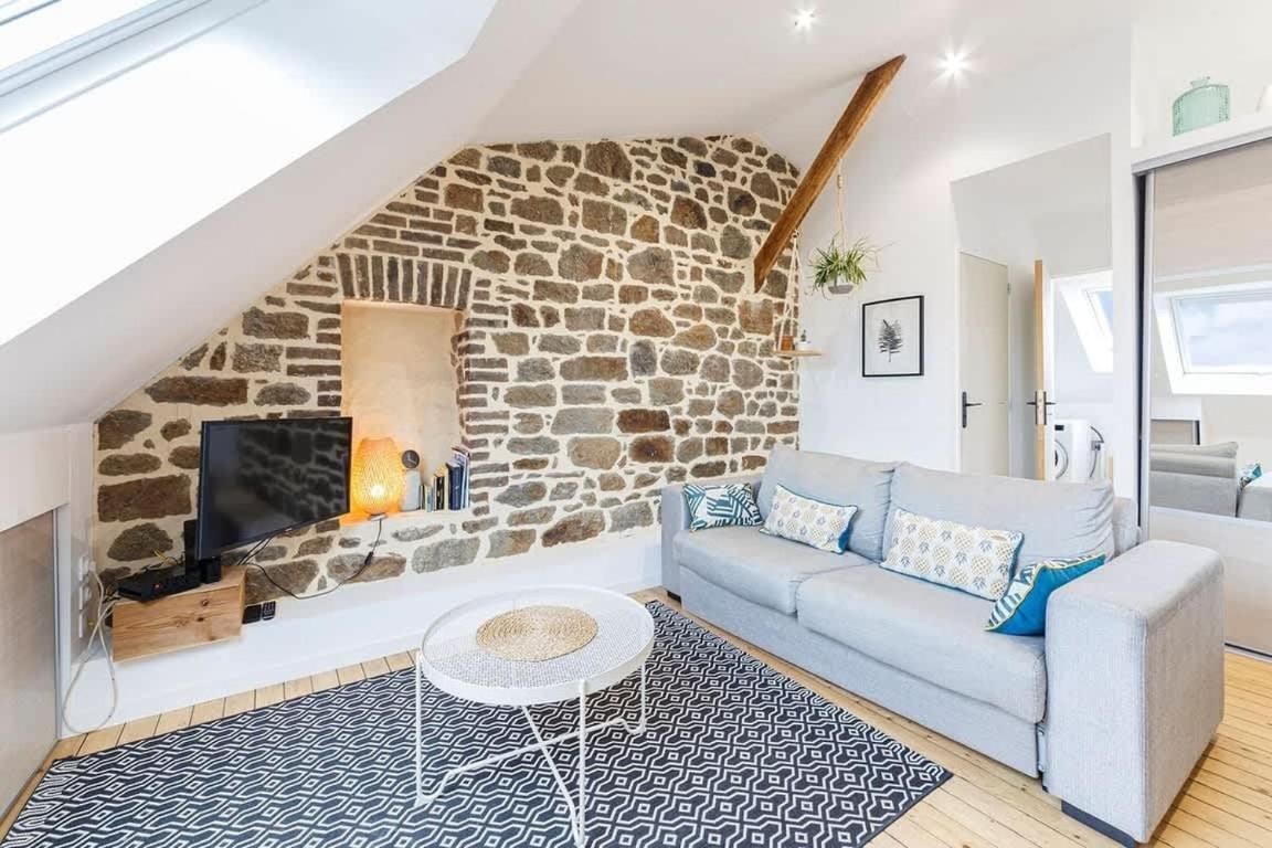 Cocon Malouin T2 Vue Intra-muros Et Bassins Appartement Saint-Malo